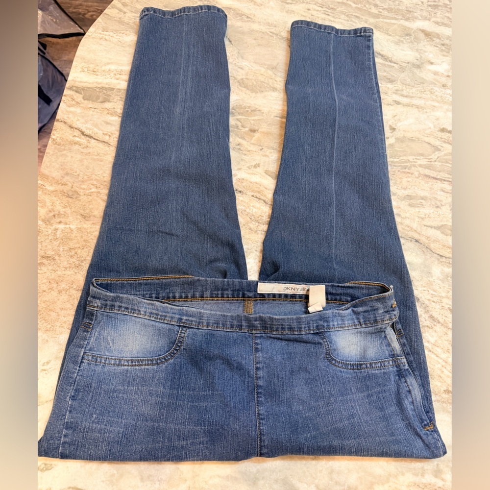 DKNY Jeans Size 14 Blue Stretch Denim Mid Rise Straight Leg